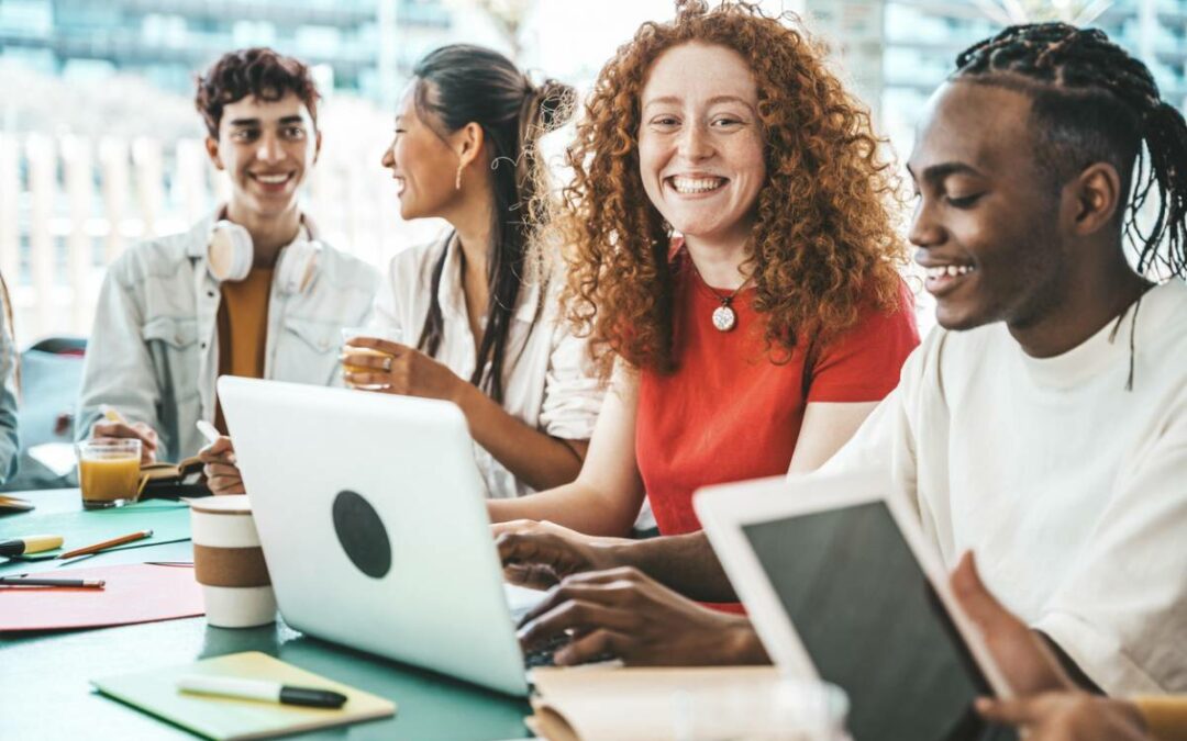 Études supérieures : les avantages d’une école d’informatique qui casse les codes