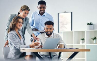 Comment intégrer la stratégie d’employee advocacy dans la politique RH ?