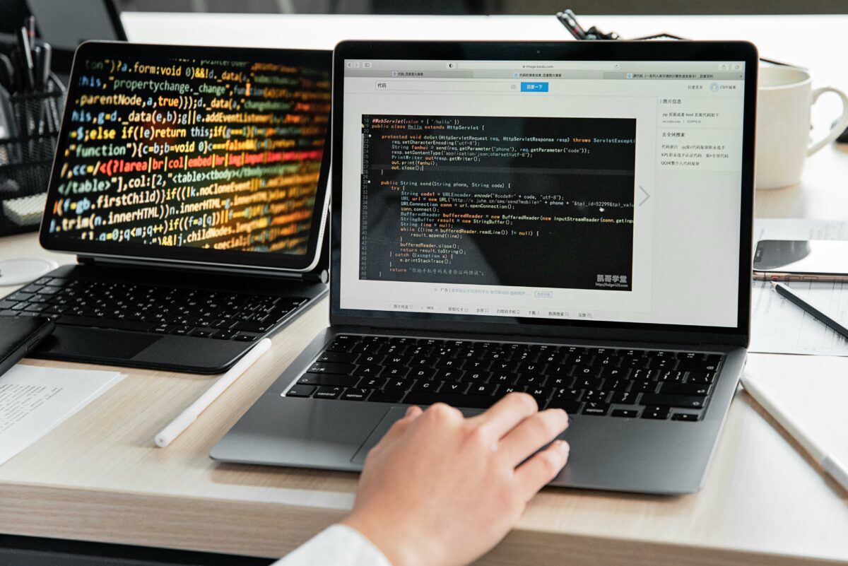 Formations IA et no-code pour se lancer sans compétences techniques